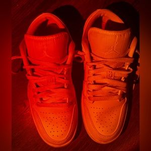 White jordan lows (goat verified)